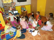 Den cizích zemí a jazyků